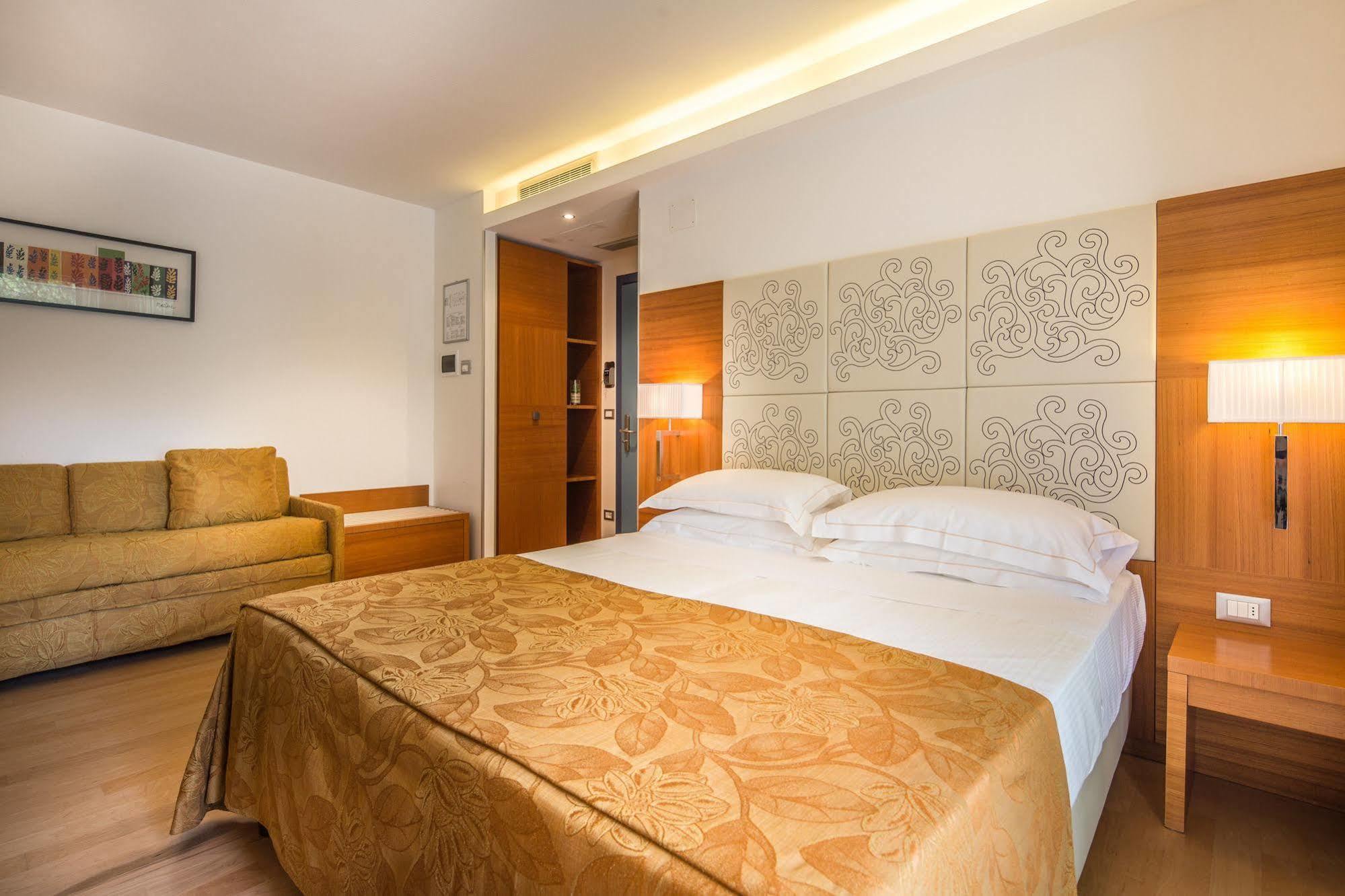 Hotel Daniele 4*